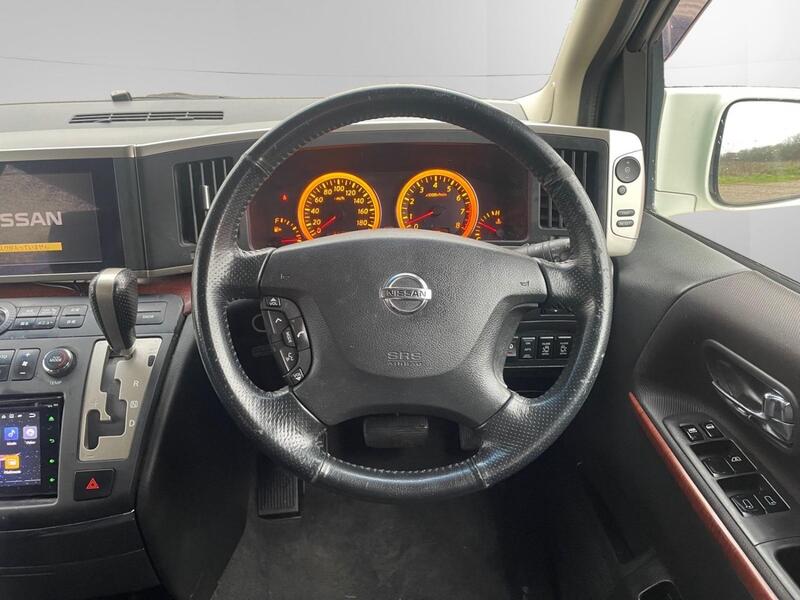 NISSAN ELGRAND